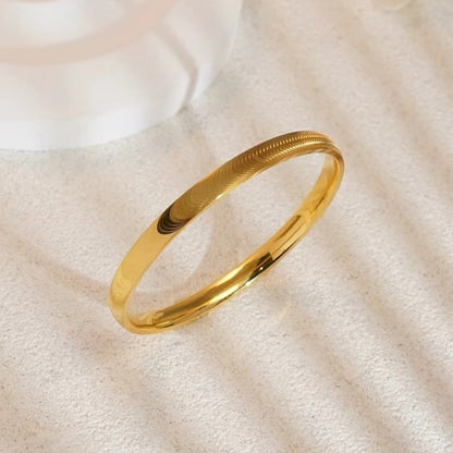 The Polished Cat's Eye Stone Bracelet 🌙✨